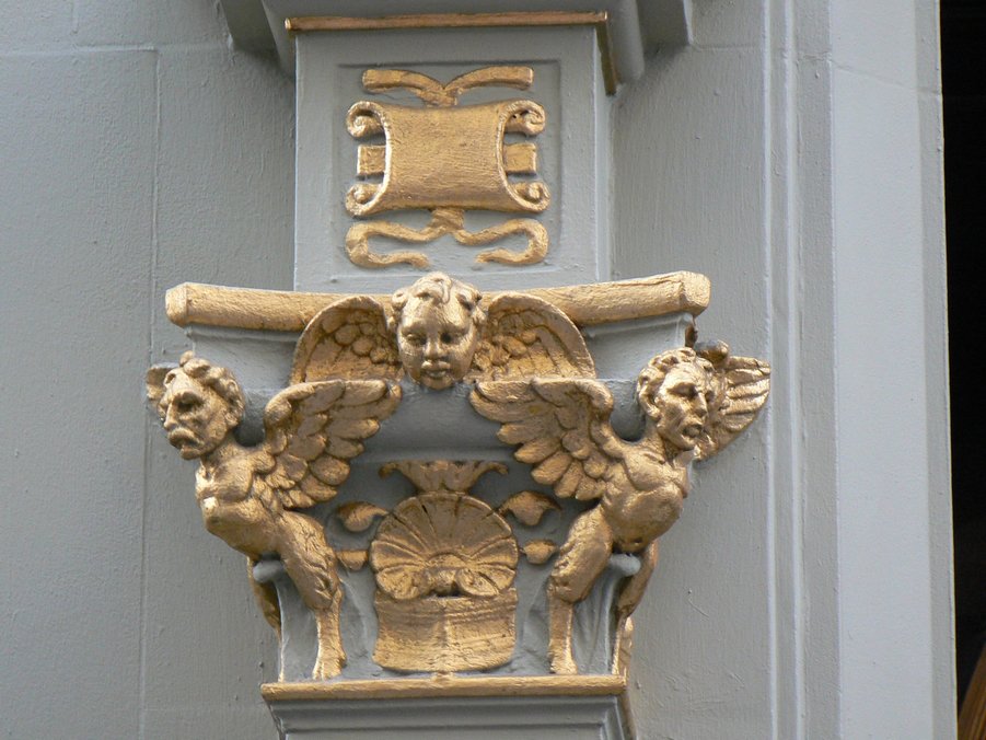 2007_The Crown Building 003.jpg